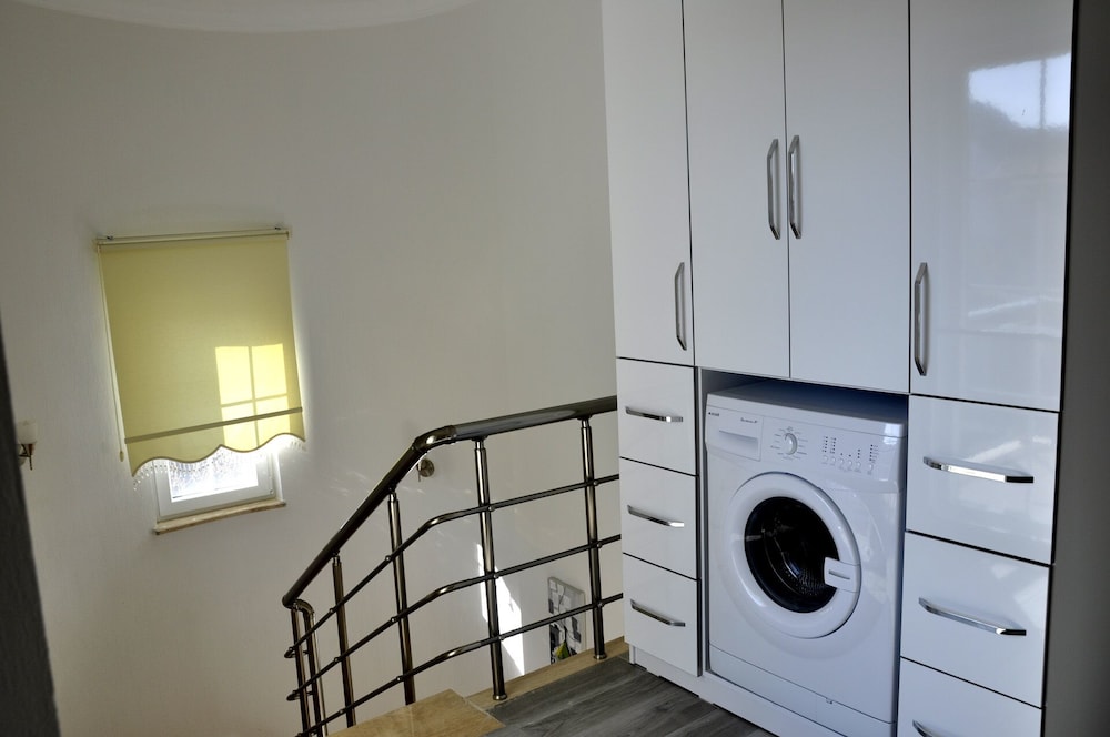 Villa photo 3