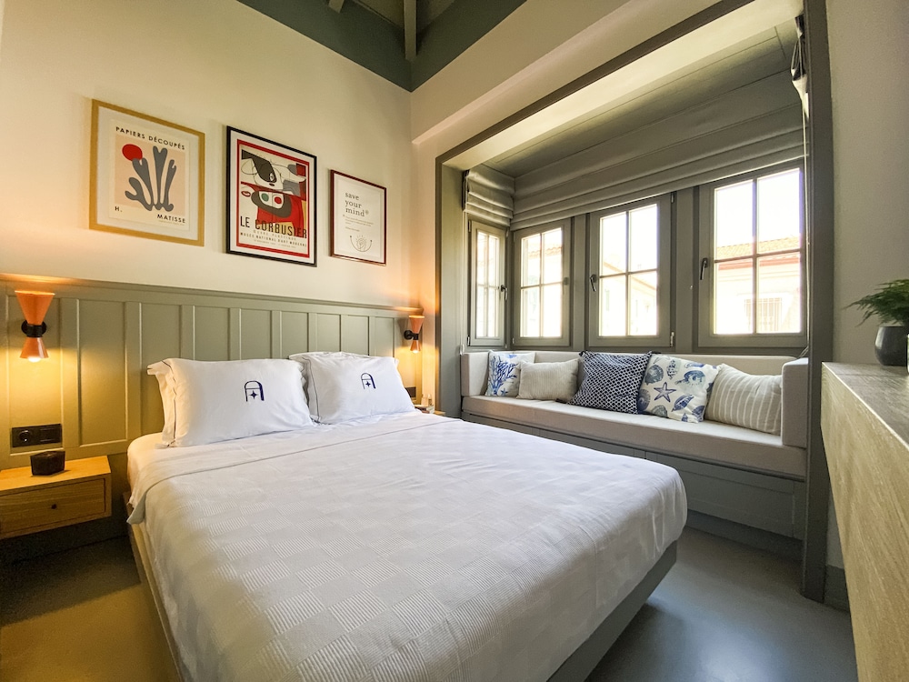 Deluxe Double Room - Photo 1