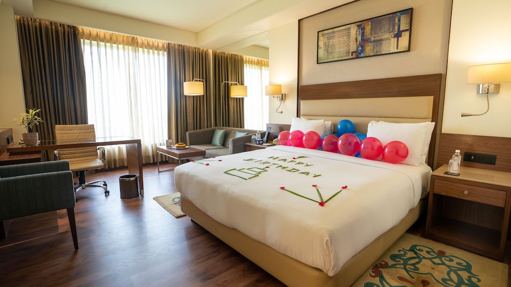 Room, 1 King Bed, Non Smoking (Guest)