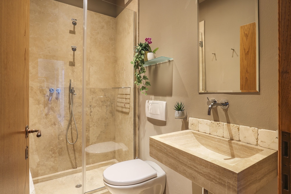 Deluxe Suite, Ground Floor (Olivi) photo 3