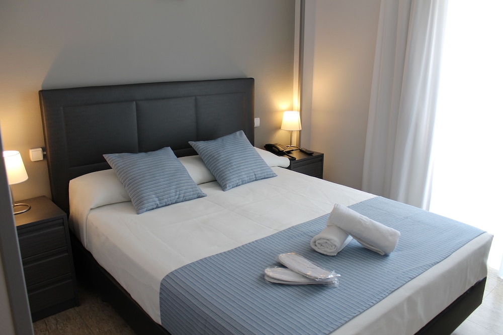 Double Room - Photo 5