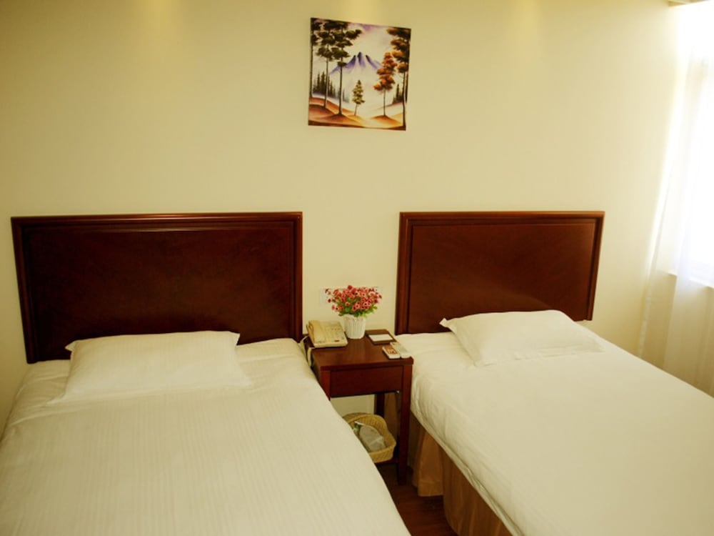 Standard Twin Room photo 2