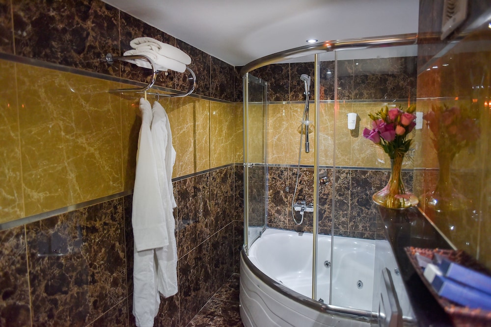 Suite, 1 Bedroom photo 2