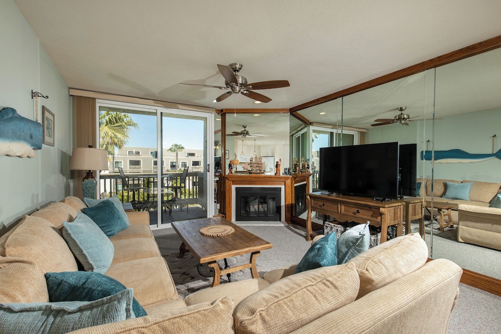 Condo, Multiple Beds, Pool Access, Garden View (D303)