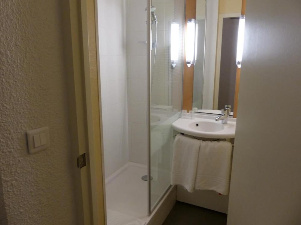 Standard Double Room, 1 Double Bed - Photo 2