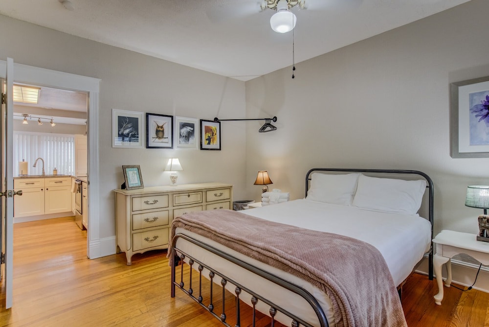House (3 Bedrooms)