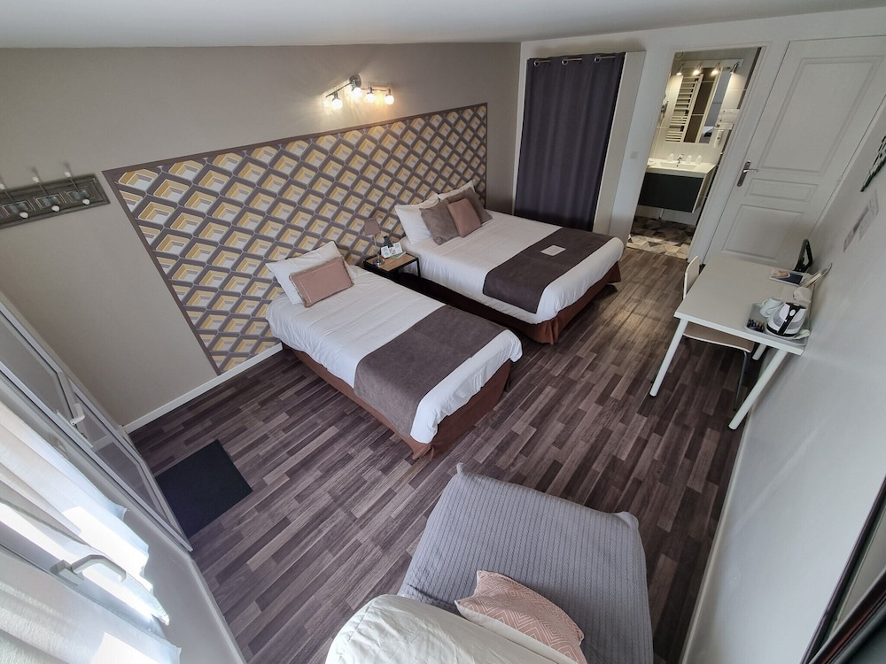 Triple Room - Photo 2