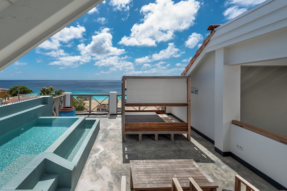 Deluxe Penthouse