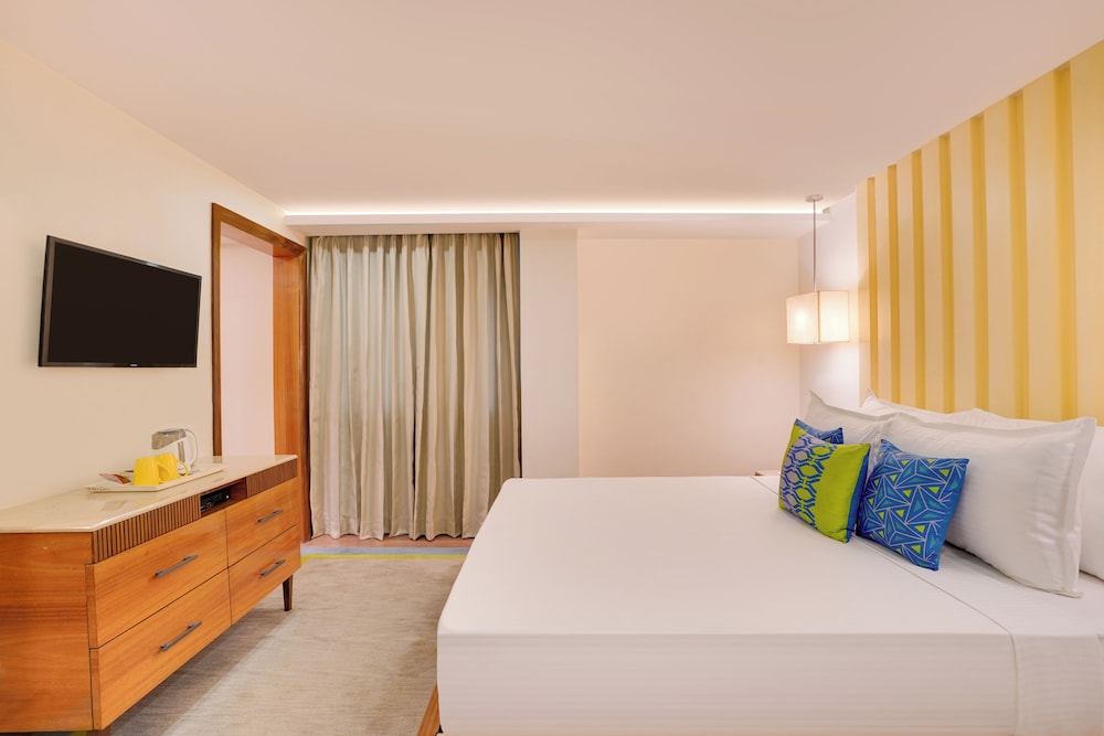 Deluxe Suite photo 3