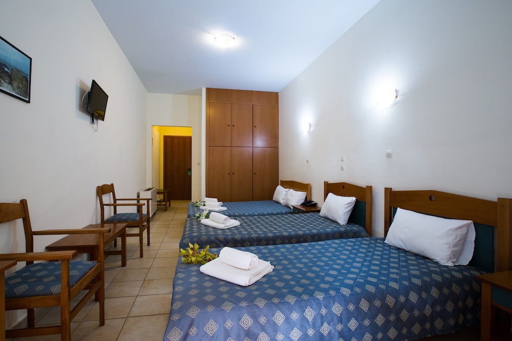 Family Room, Multiple Beds, Sea View photo 2