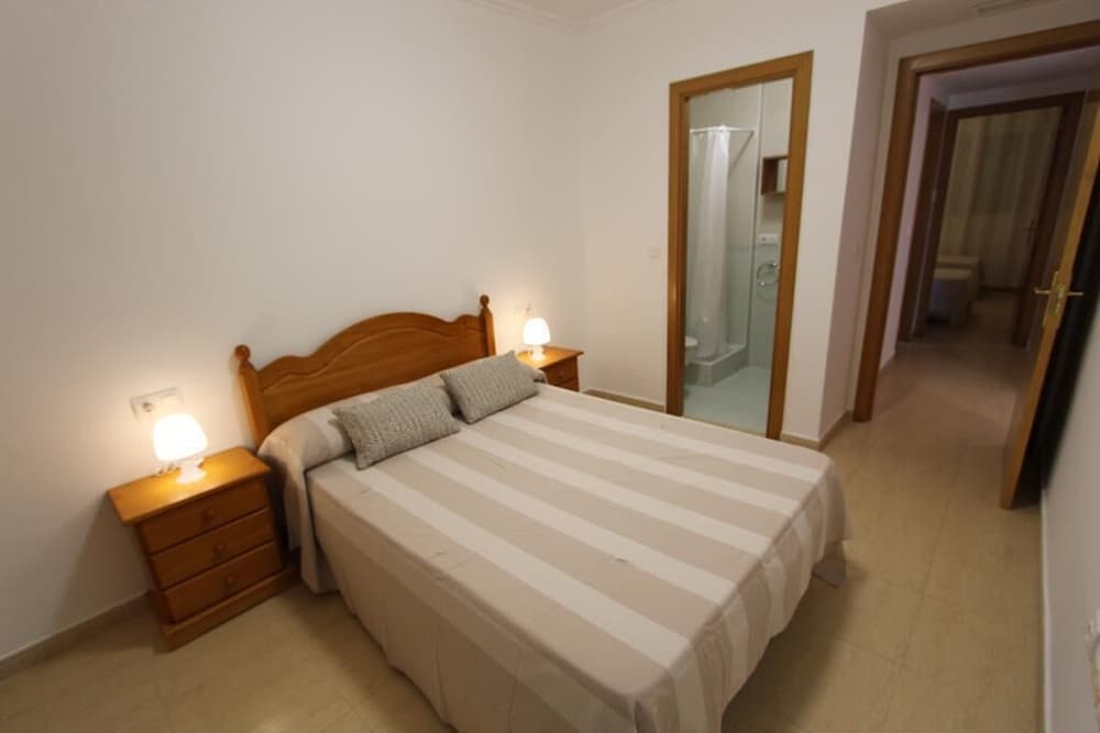 Apartamento, 2 habitaciones, vista a la piscina