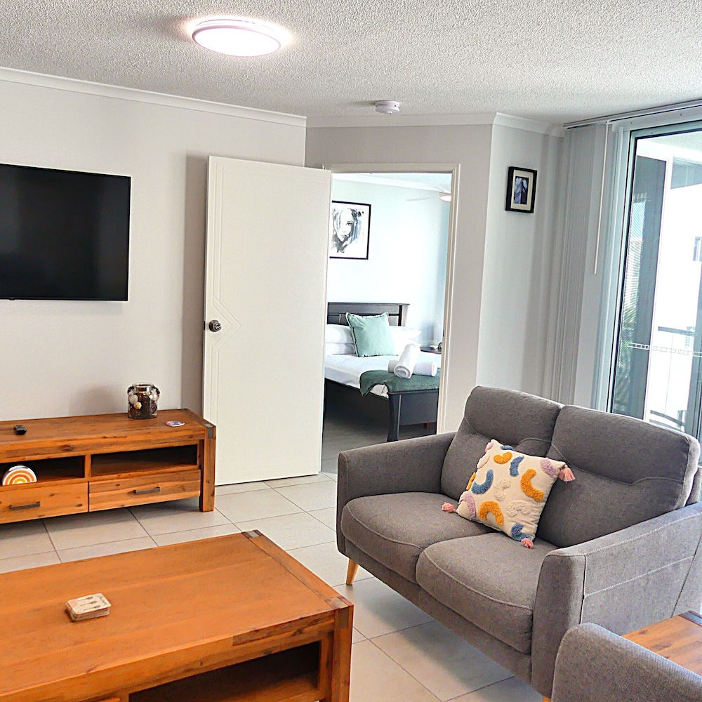 2 Bedroom Partial Ocean View - Photo 4