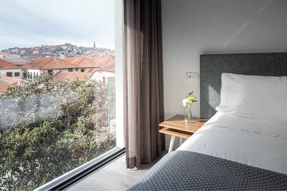 Double or Twin Room (Porto) - Photo 3