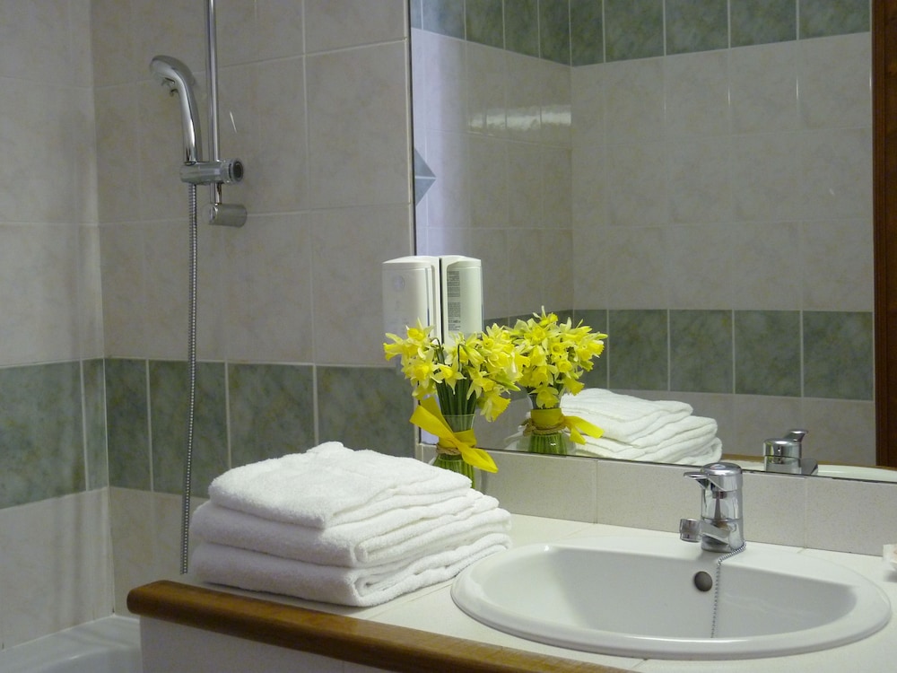 Superior Room - Photo 6