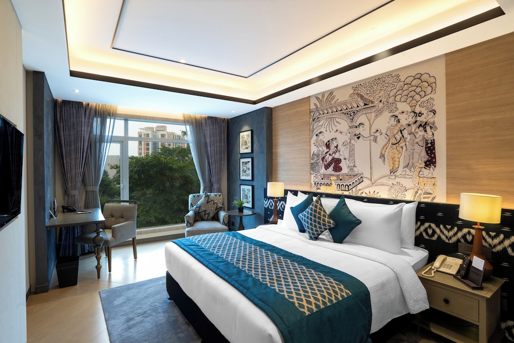 Deluxe Room, 1 King Bed photo 2