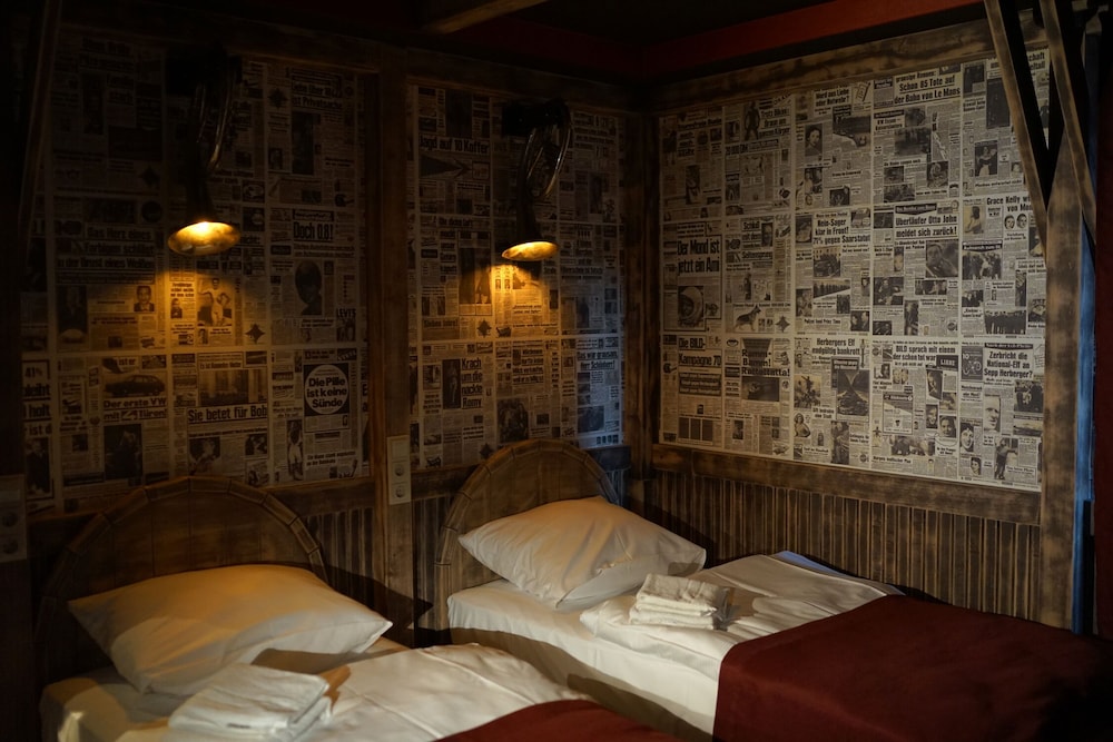Standard Studio, Private Bathroom - Photo 6