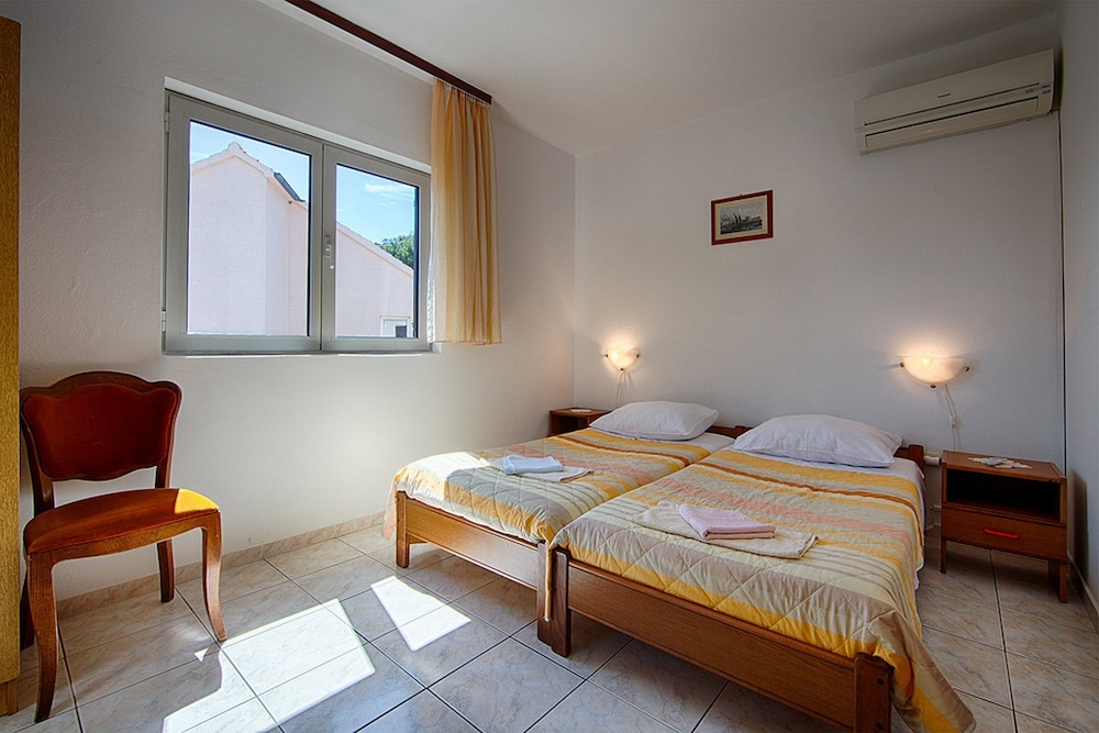 Apartment (Apartments Malo Lago - One-Bedroom Ap)