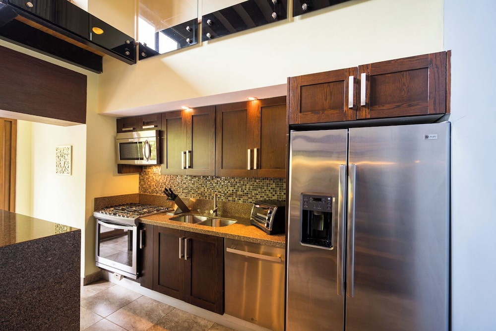 Deluxe Townhome, 2 Bedrooms, Mezzanine