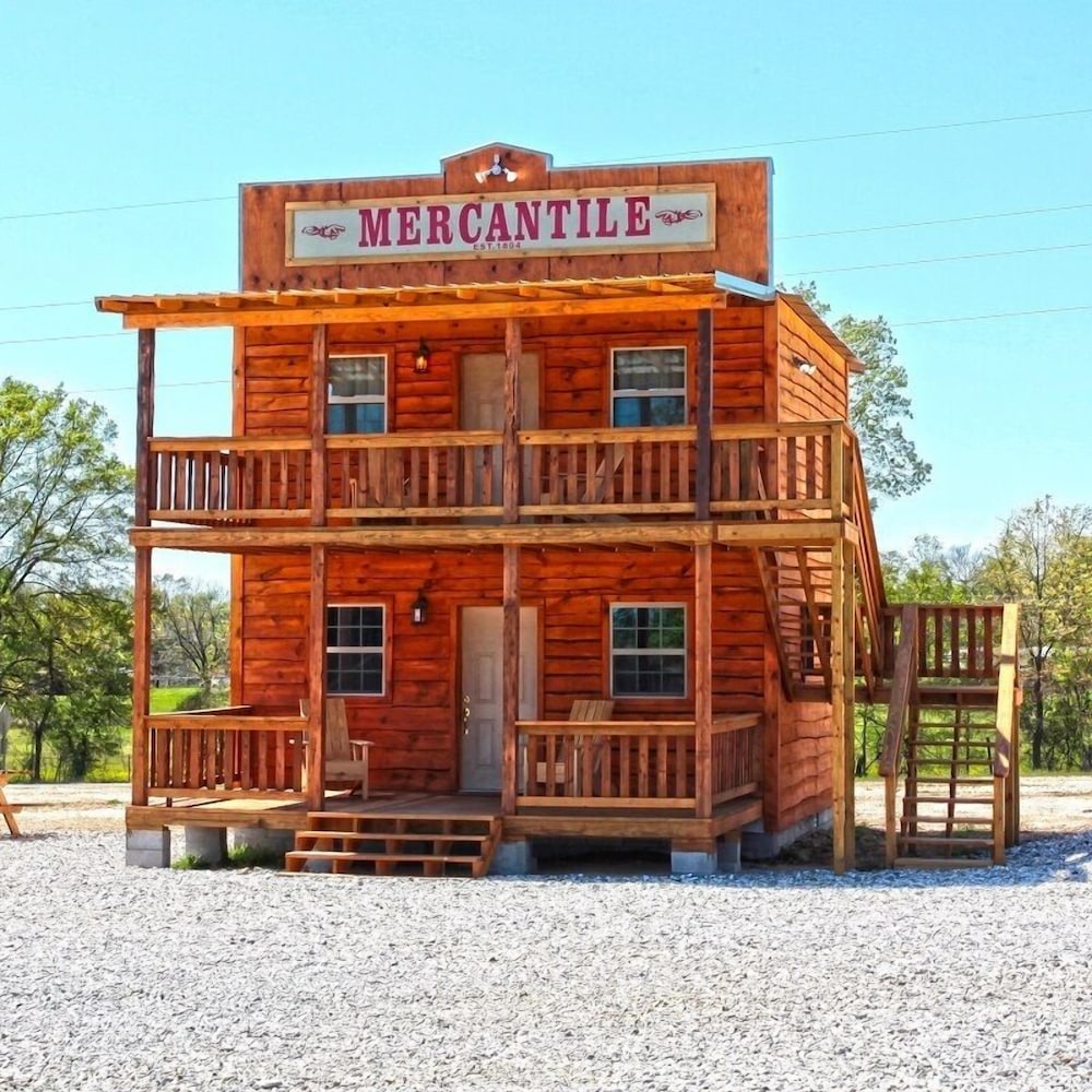 Family Cabin photo 2
