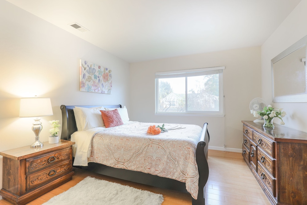 Comfort Condo, 2 Bedrooms photo 1