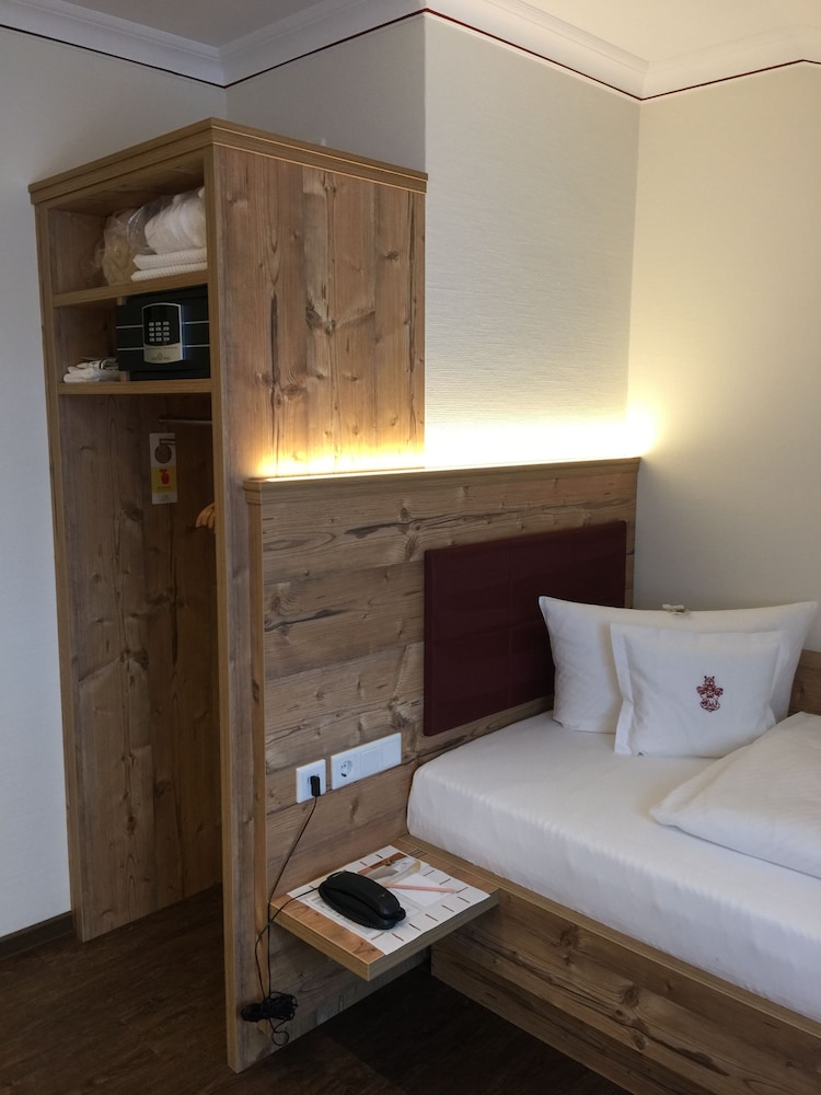 Basic Single Room