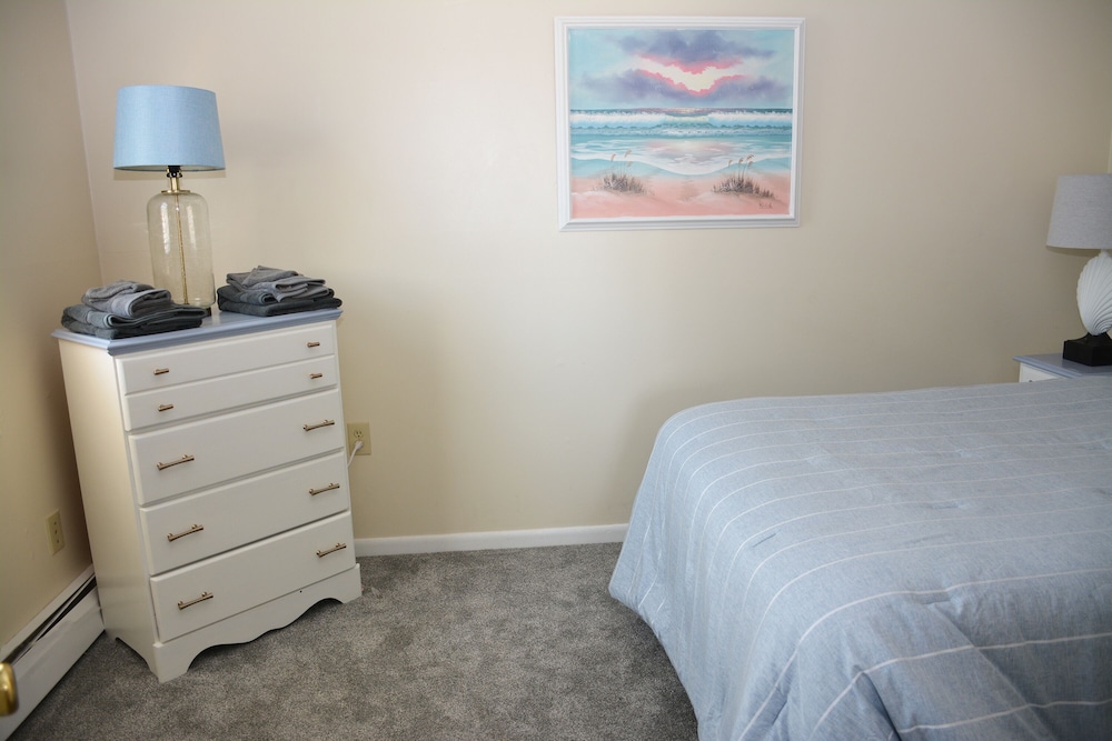 Economy Studio Suite, 1 Bedroom photo 2