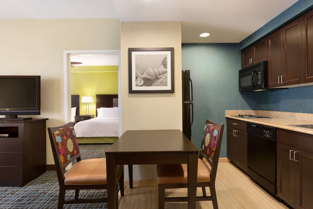 Suite, 2 Queen Beds, Accessible, Non Smoking (Hearing) - Photo 4