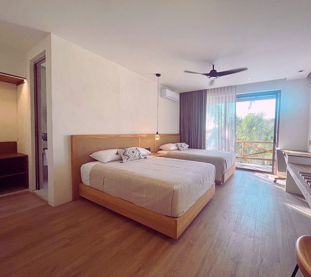Standard Double Room, 2 Double Beds, Pool View