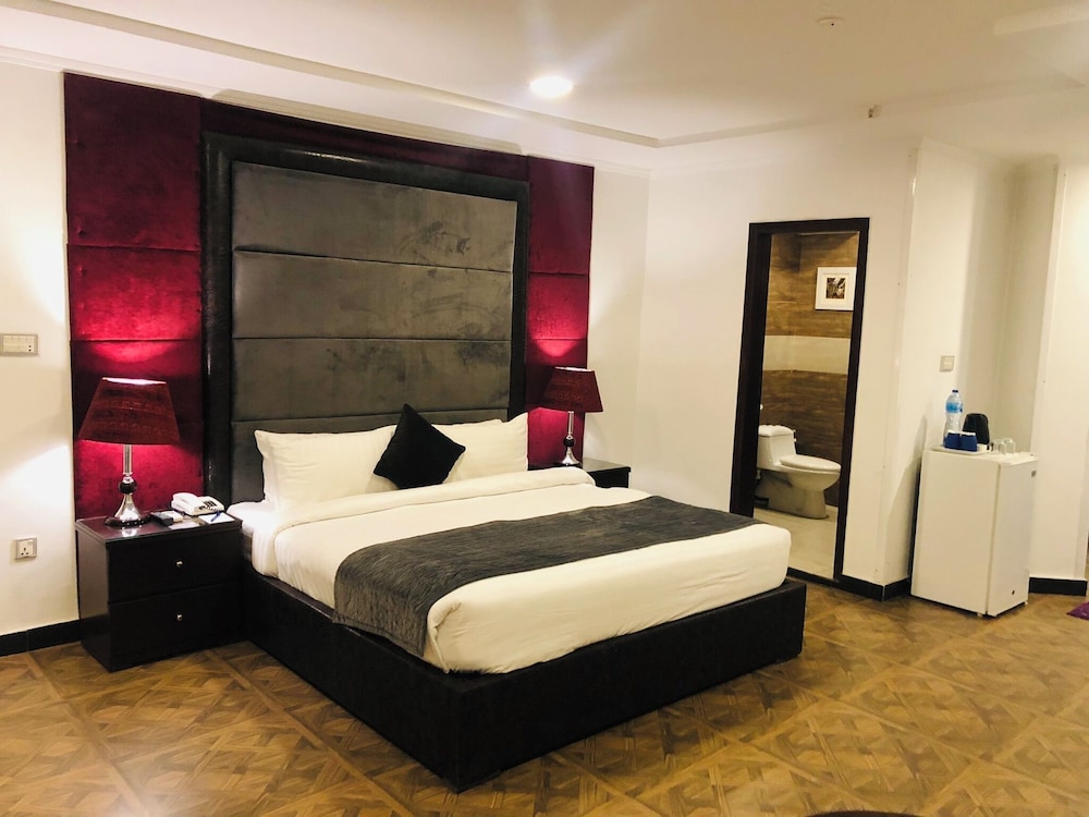 Executive Room photo 1