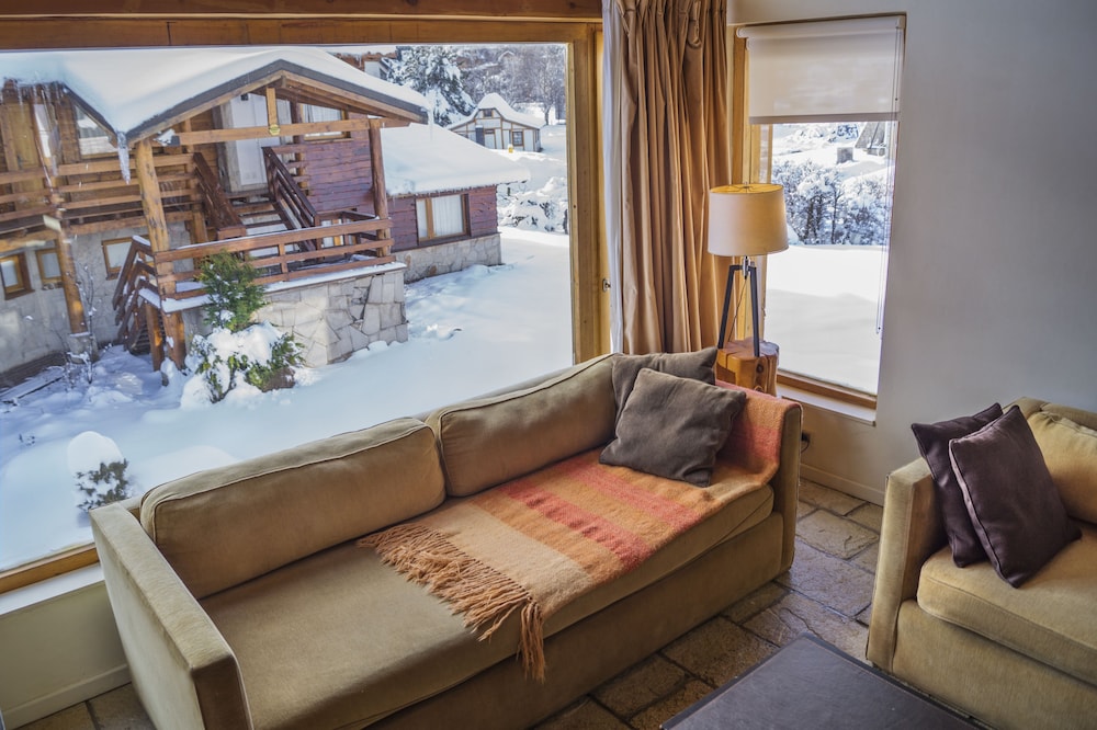 Deluxe Room, Multiple Beds, Mountain View (Deluxe Suite 2 Bed 2 Bath) photo 2