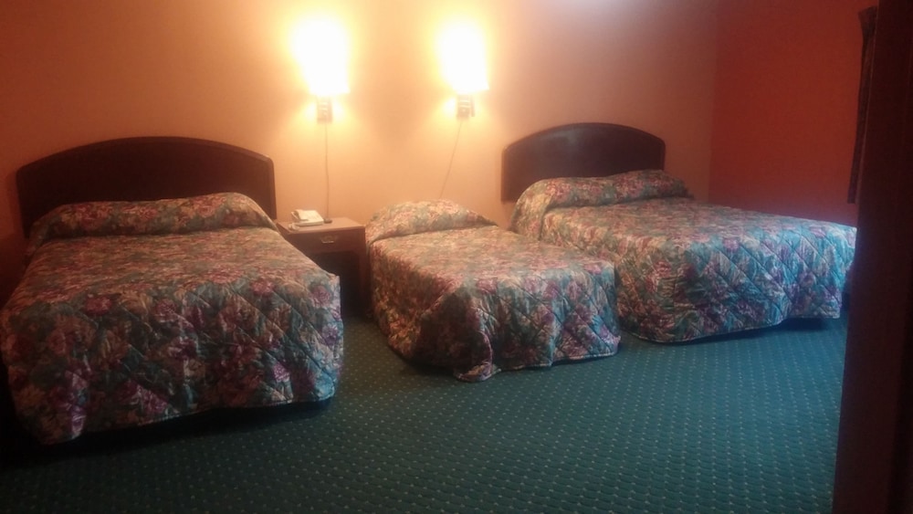 Deluxe Triple Room, 3 Bedrooms photo 1