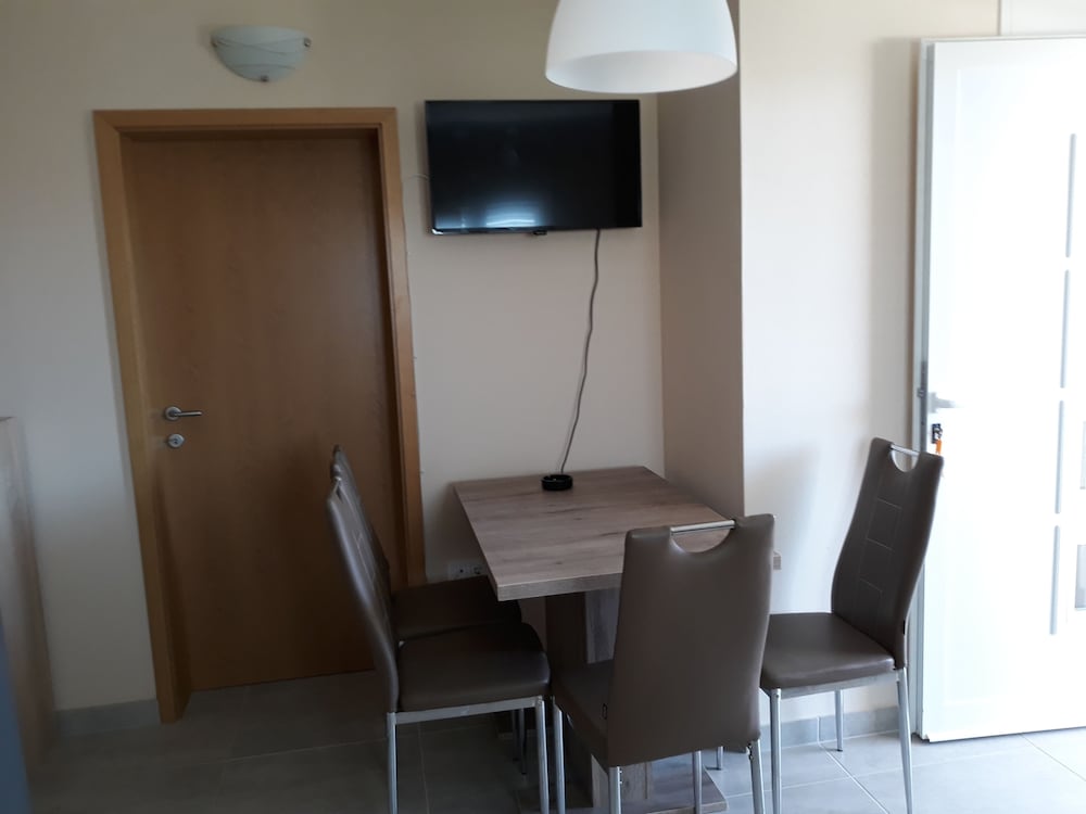 Apartment, 1 Bedroom, Terrace photo 3