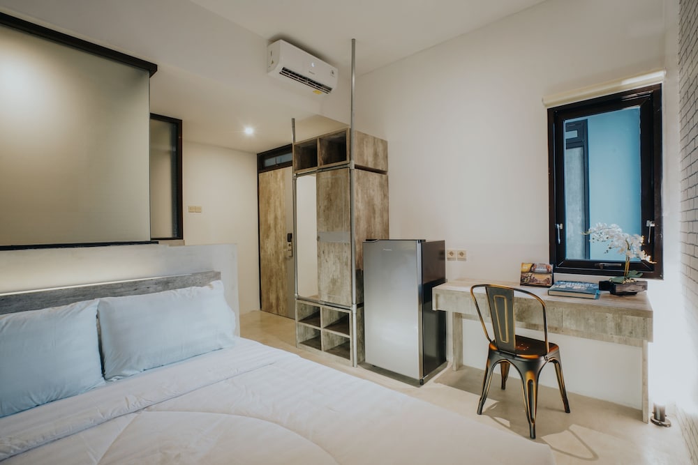 Deluxe Room - Photo 5
