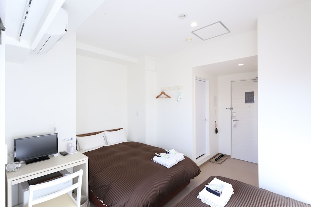 Standard Triple Room, Non Smoking, City View photo 2