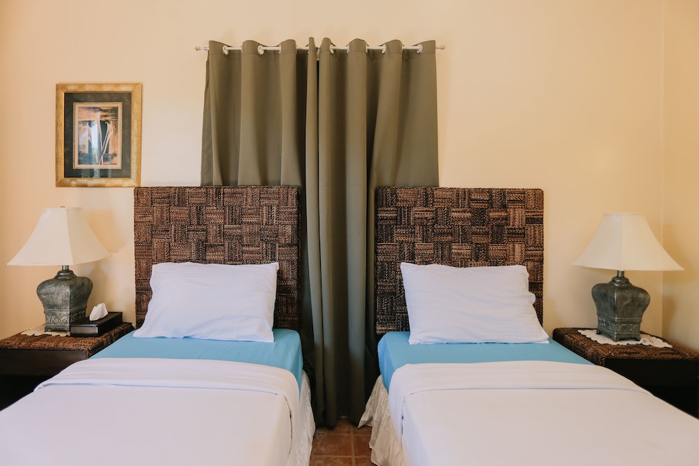 Deluxe Twin Room photo 2