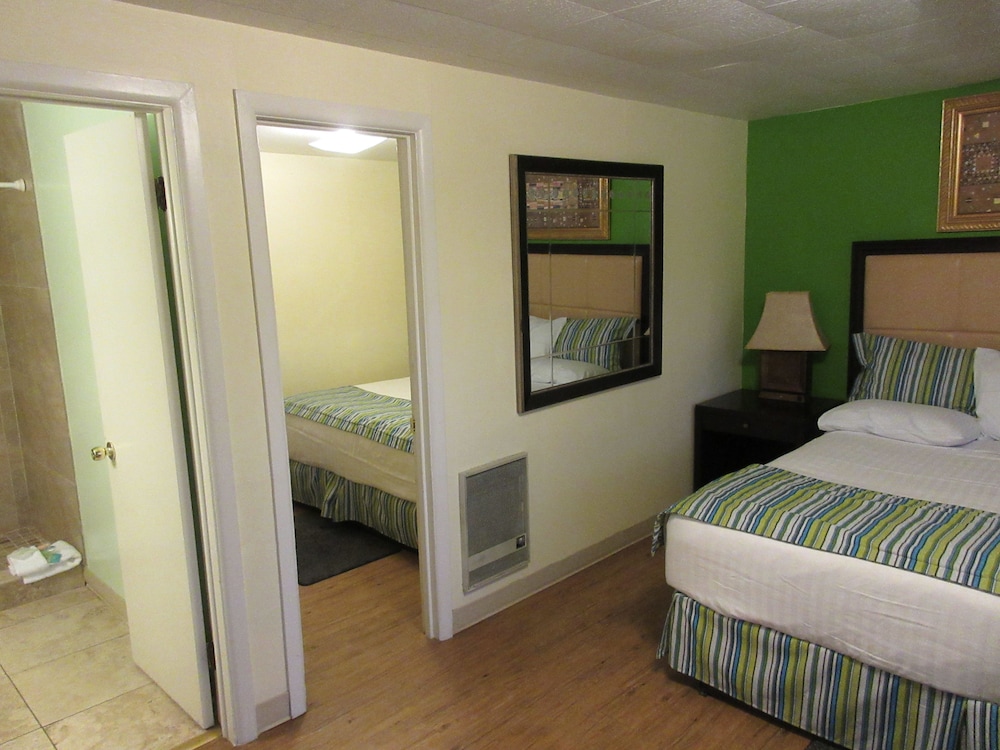 Standard Suite, 2 Bedrooms, Refrigerator & Microwave photo 1