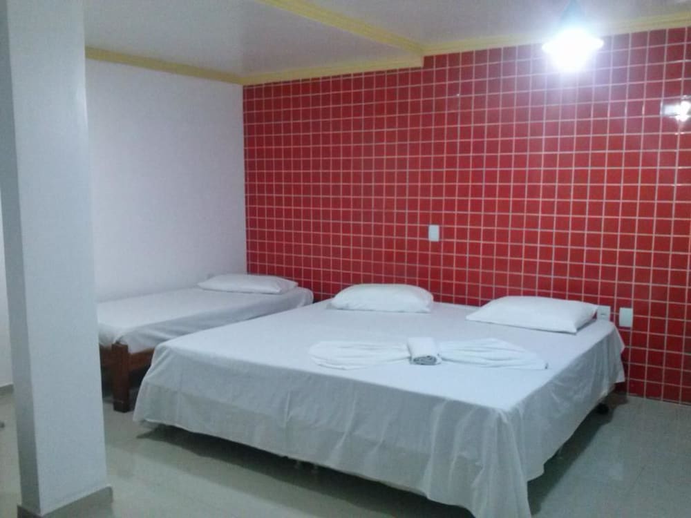 Basic Triple Room, Multiple Beds