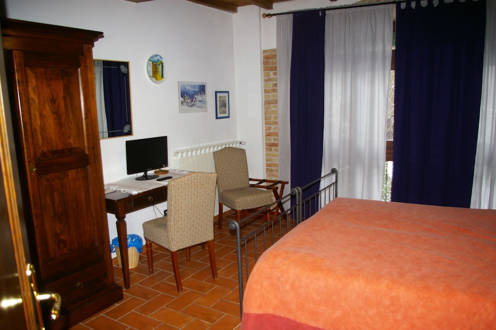 Double Or Twin Room photo 1