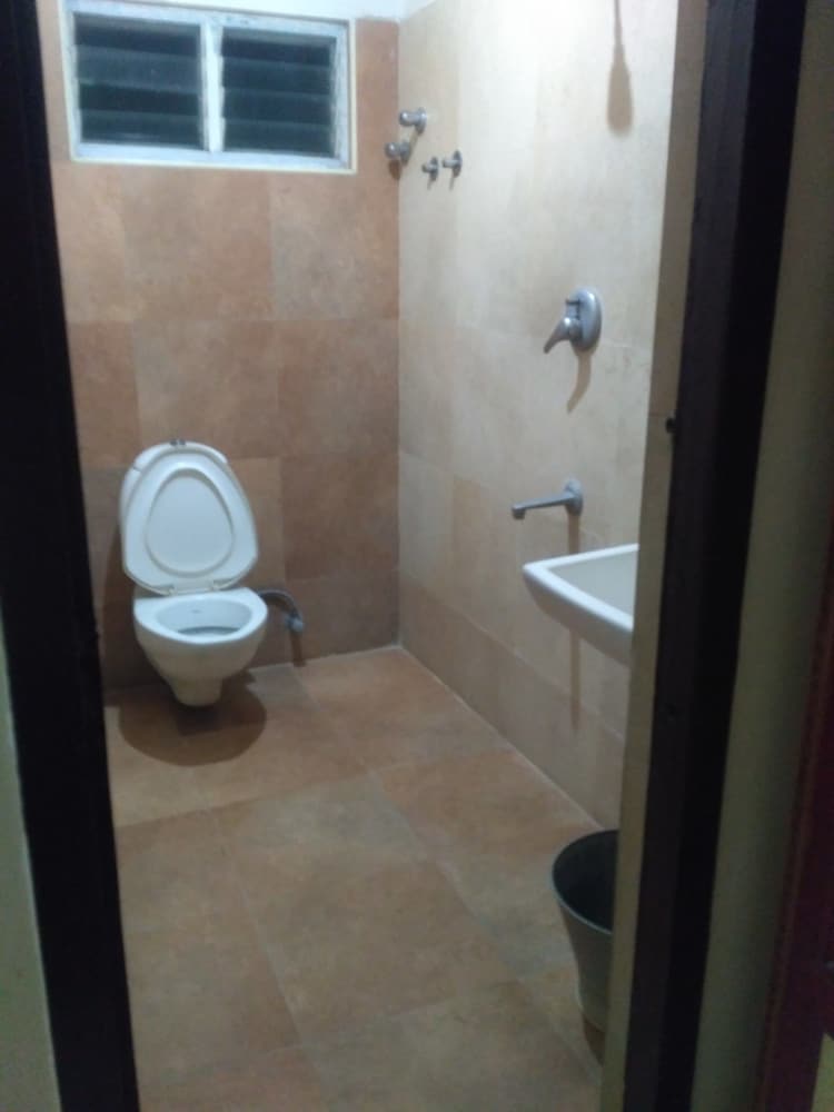 Deluxe Room, 1 Double Bed, Non Smoking photo 2