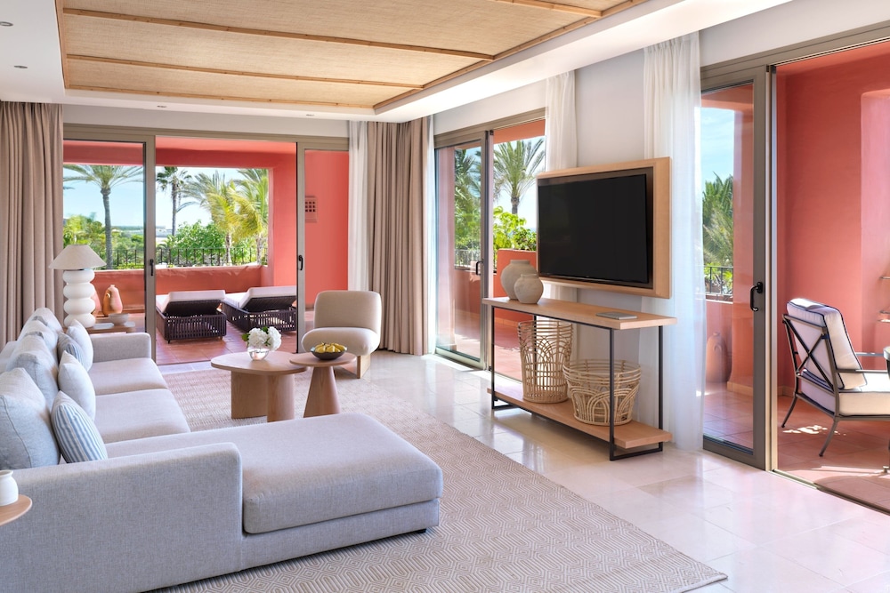 Suite, 1 Bedroom, Ocean View (Balcony)
