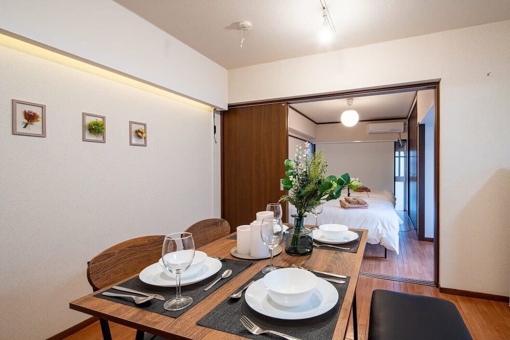 Basic Apartment photo 3