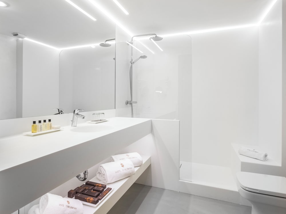 Business Twin Room - Photo 8