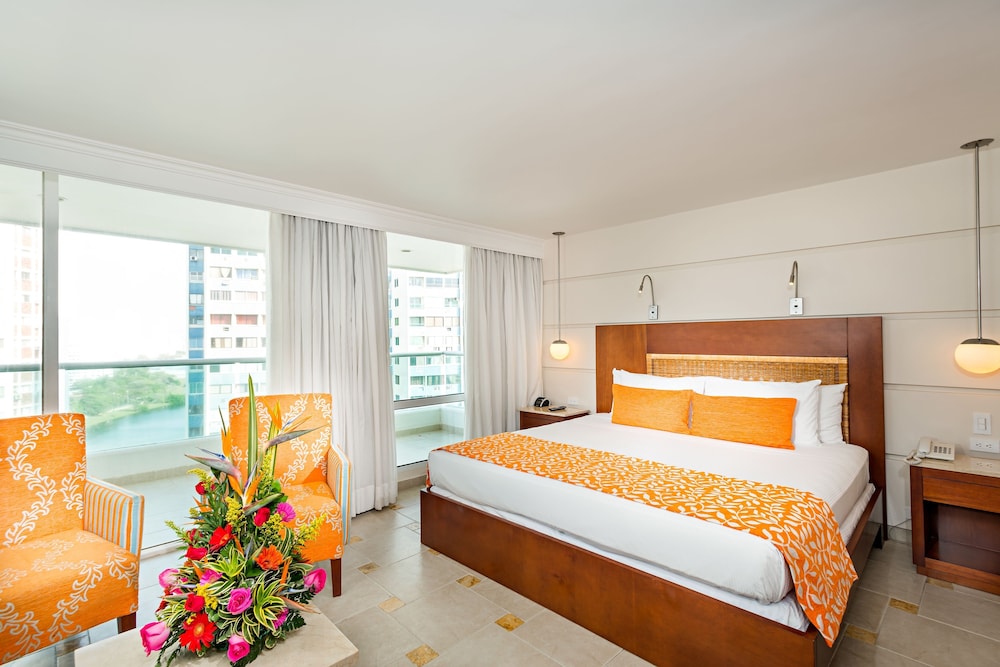 Superior Room, 1 King Bed with Sofa bed, City View photo 2