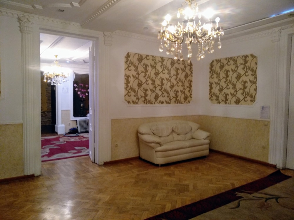 Deluxe Room (Covered Balcony )