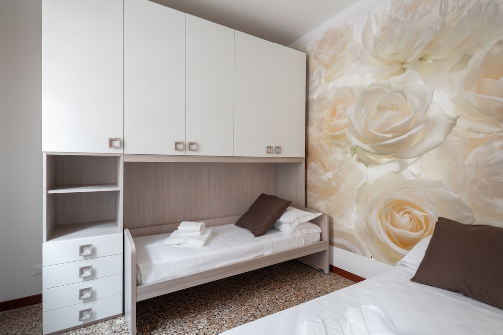 Standard Apartment, 2 Bedrooms (Check-in online) photo 3