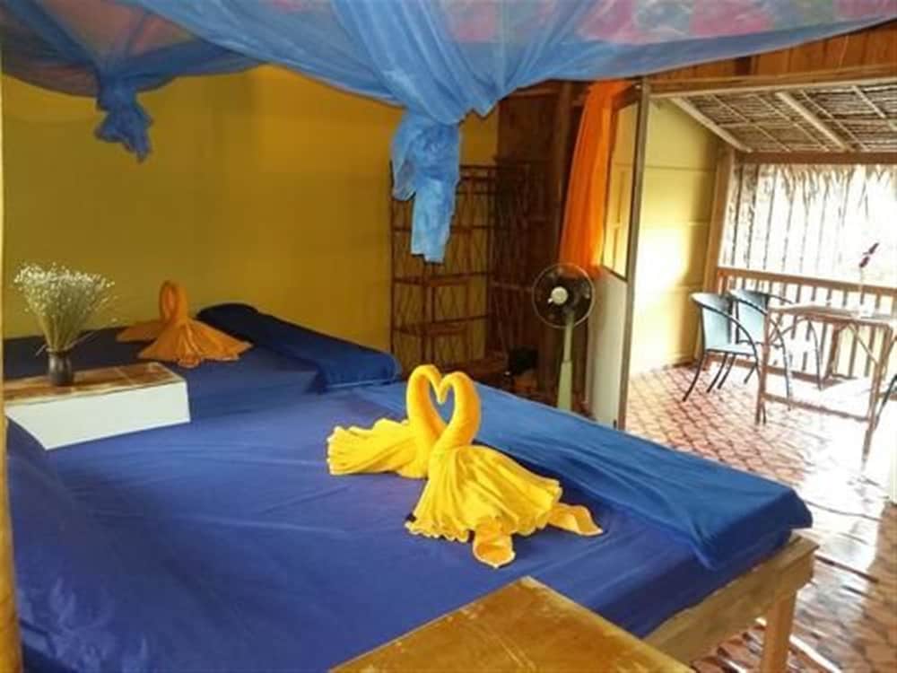 Triple Room, Balcony photo 3