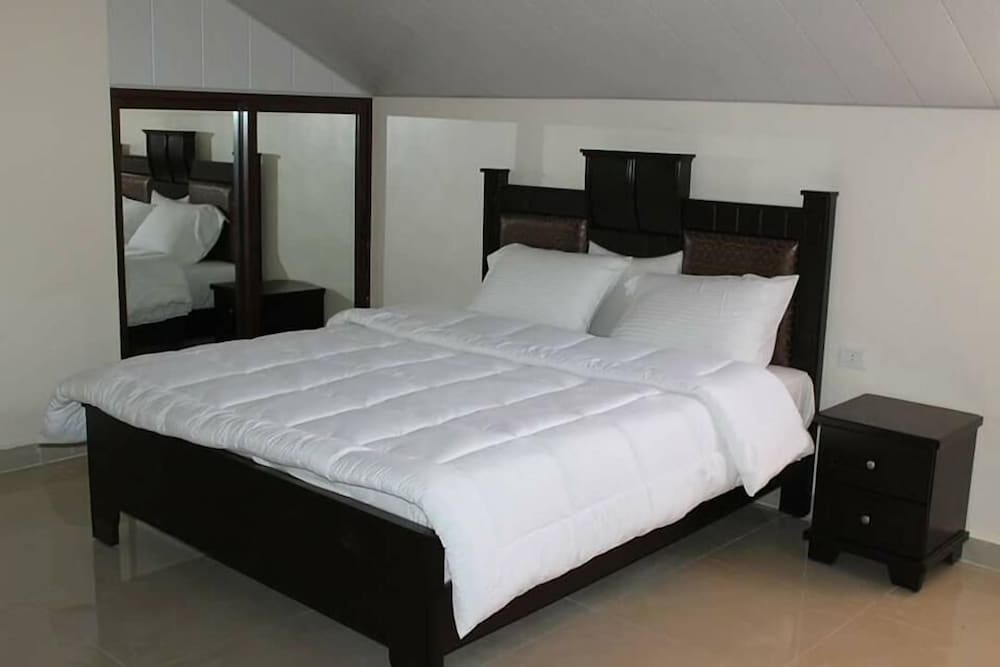 Twin Room, 2 Twin Beds photo 3