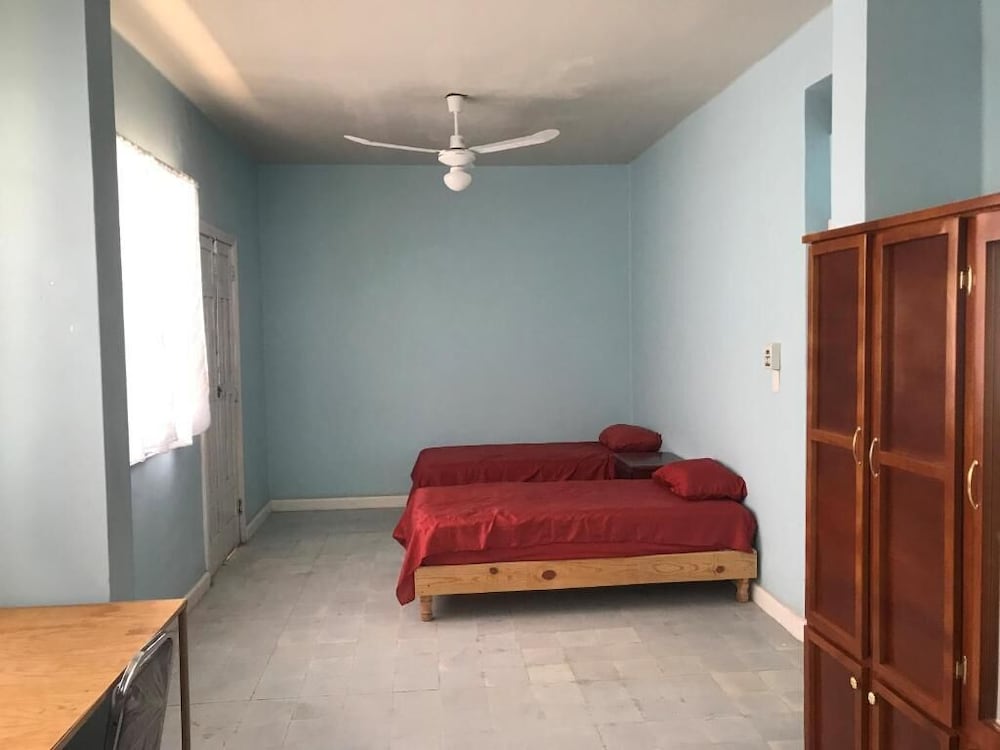Economy Twin Room - Photo 5