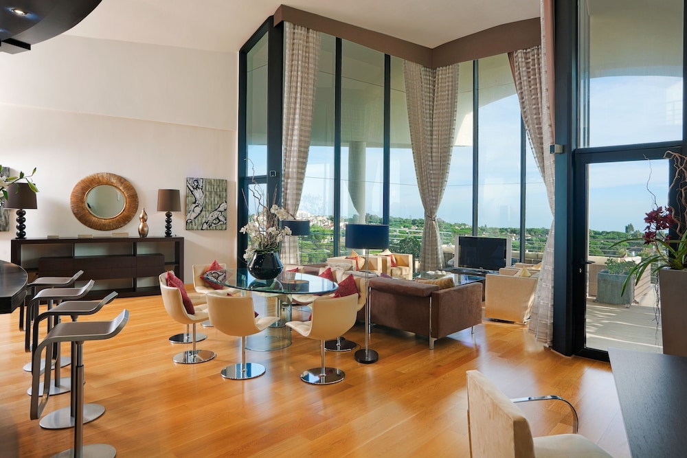 Presidential Suite
