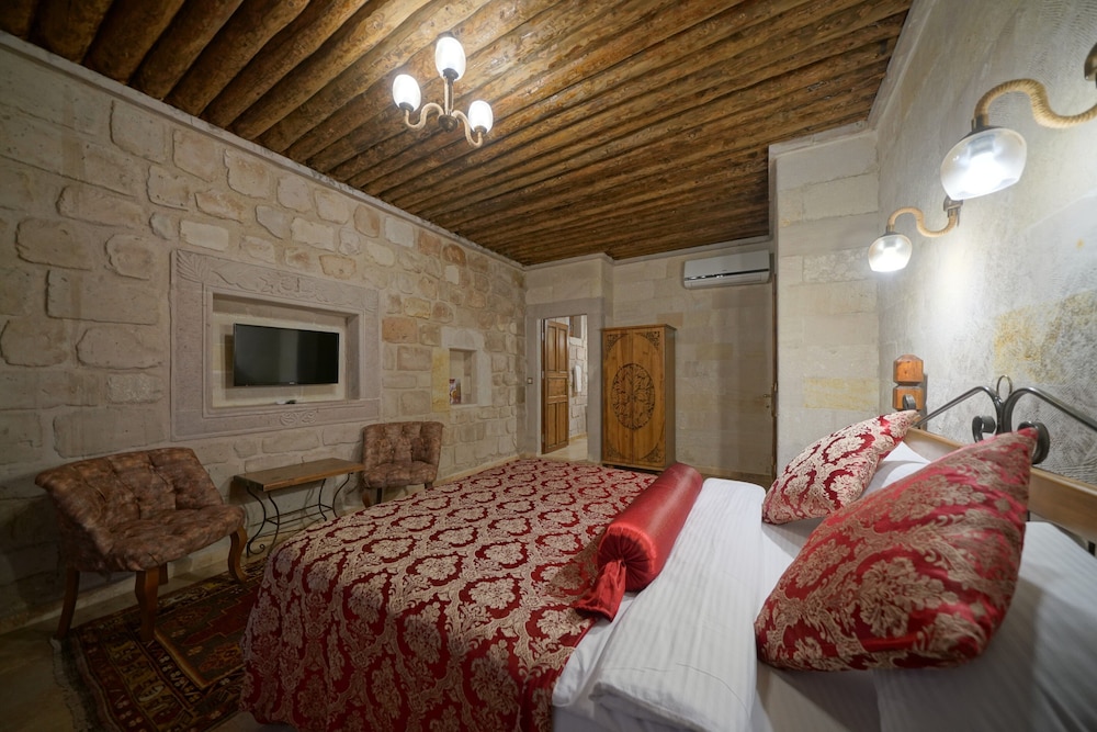 Deluxe Double Room, 1 Queen Bed - Photo 11